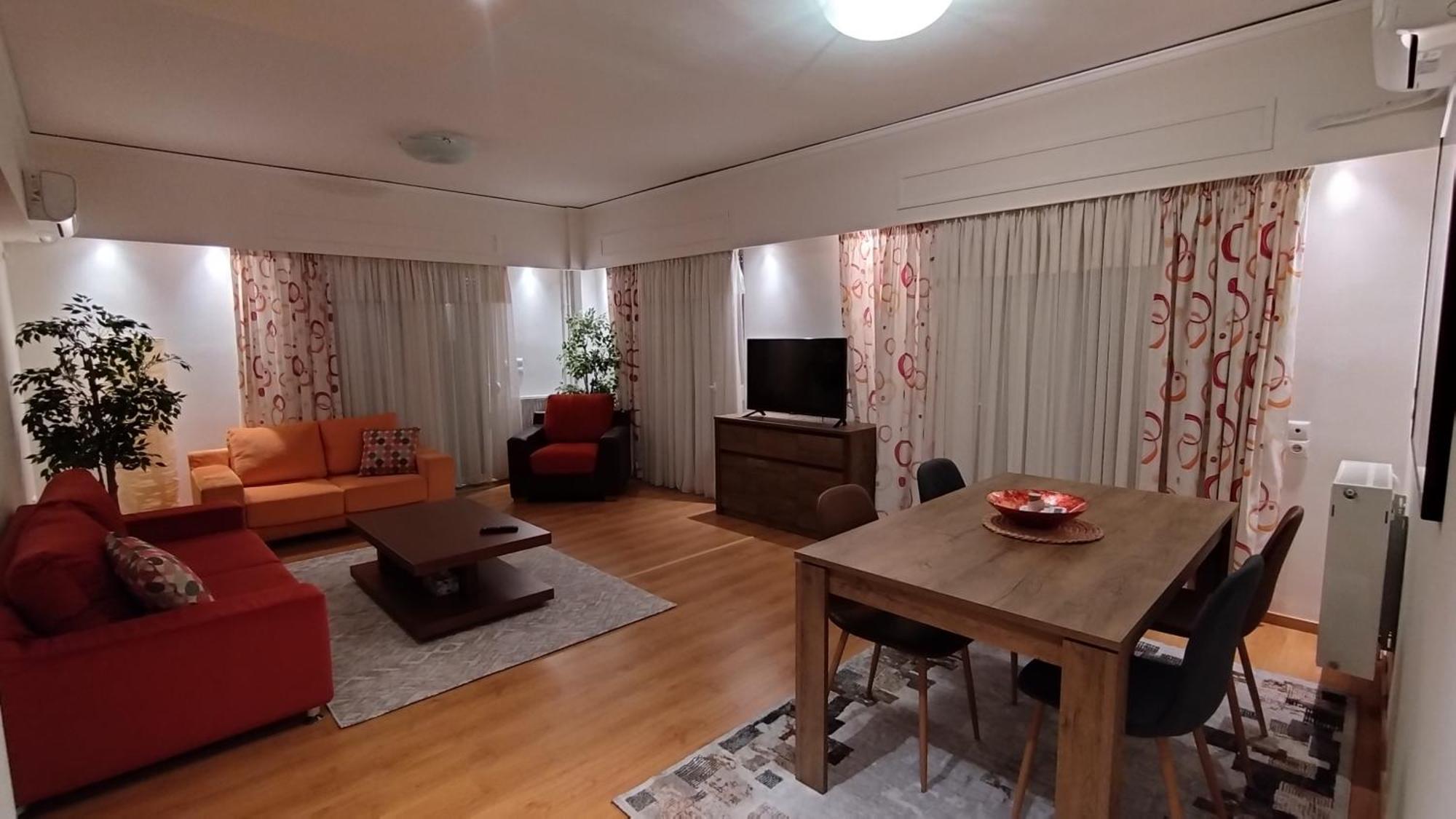 Spacious Flat Ideal For Families Athena Bagian luar foto