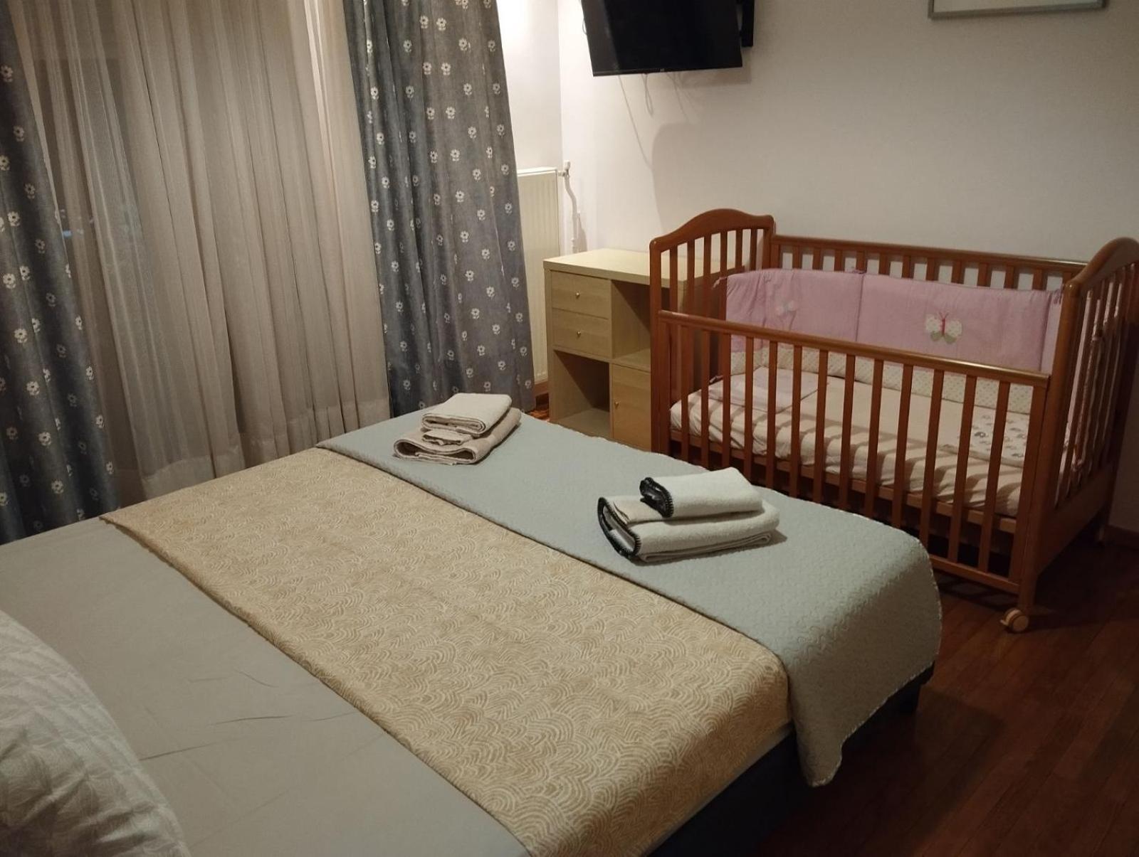 Spacious Flat Ideal For Families Athena Bagian luar foto